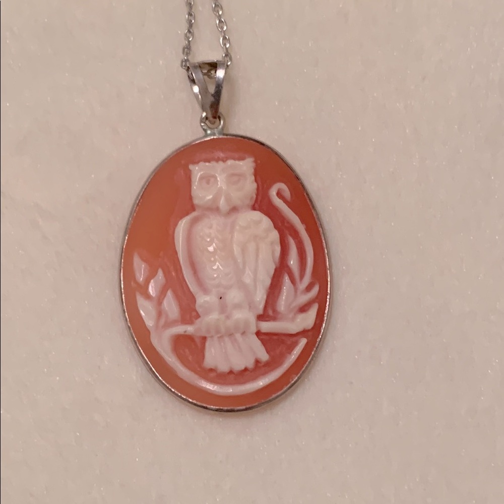 Italian Sterling Cameo Owl Pendant Necklace